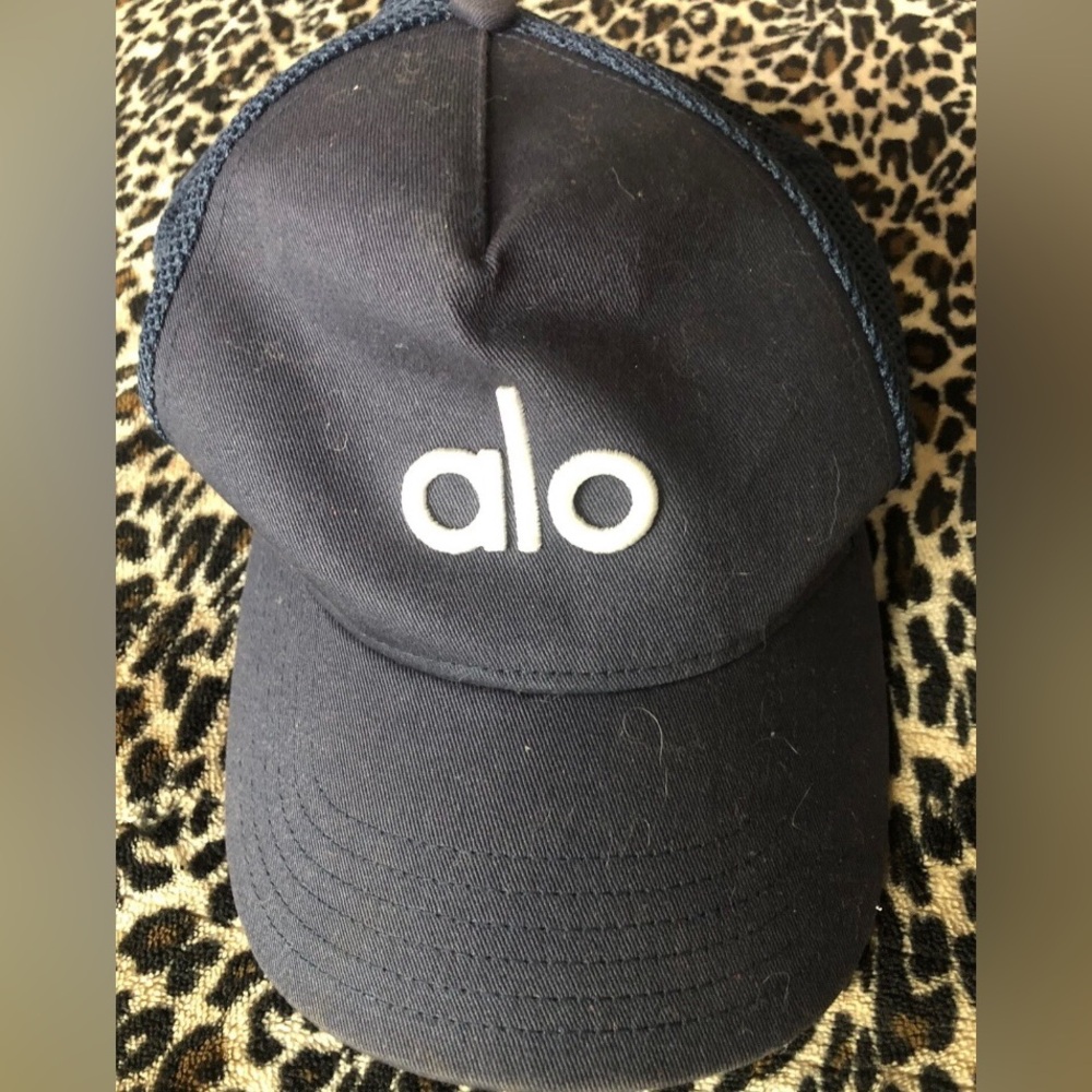 Authentic Rare Alo Yoga Navy Blue Trucker Hat White Lettering